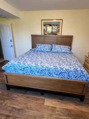 Queen guest apartment